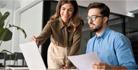 Carrusel de soporte técnico enfocado en Sofia Imagen del carrusel representando soporte técnico de Sofia.